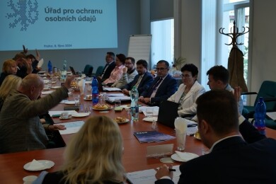 Společné jednání představitelů ÚOOÚ s poslanci Petičního výboru PSP ČR, foto (c) Milan Řepka, 2024