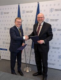 Předseda Úřadu pro ochranu osobních údajů Jiří Kaucký uzavřel ve čtvrtek 13. března 2025 memorandum o spolupráci se svým protějškem z Úřadu pro ochranu hospodářské soutěže Petrem Mlsnou (na snímku vlevo).