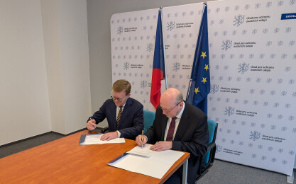 Předseda Úřadu pro ochranu osobních údajů Jiří Kaucký uzavřel ve čtvrtek 13. března 2025 memorandum o spolupráci se svým protějškem z Úřadu pro ochranu hospodářské soutěže Petrem Mlsnou (na snímku vlevo).