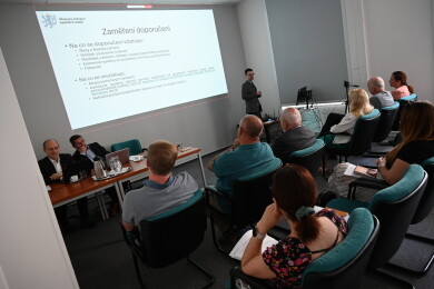 Seminář ke kamerovým systémům ve školách zaznamenal rekord v historii Úřadu. Přihlásilo se 900 účastníků, autor: ÚOOÚ