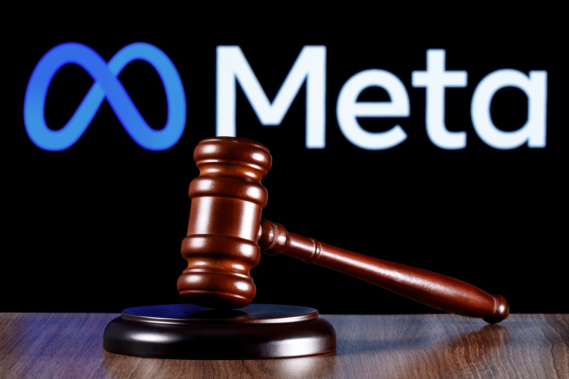 Rekordní pokuta 1,2 mld. eur pro společnost META IE